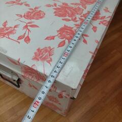 値下げ 昭和レトロ ブリキ衣装ケースの画像