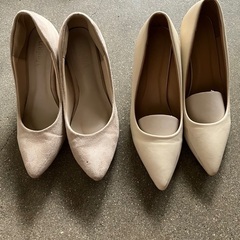 ベージュ　ヒール　25.5cm