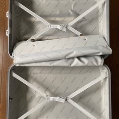 スーツケースの画像