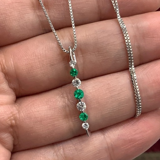 Pt850 ダイヤ　エメラルド　ネックレス　5.7g