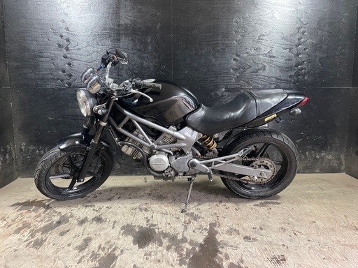 ★支払総額12.8万円★買取強化中！無料査定致します！ホンダ VTR250 黒 MC33 社外マフラー！ LEDヘッドライト！ 激安250MT！
