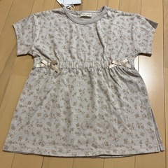 新品＆美品120cmトップス2枚セットの画像
