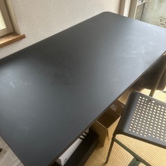 IKEA テーブルと机