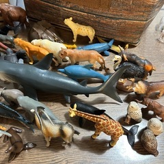 アニアなど　フィギュア　まとめ売り　大量　動物　恐竜の画像