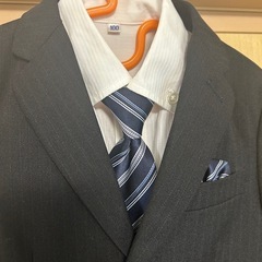 男児用スーツ100cmの画像