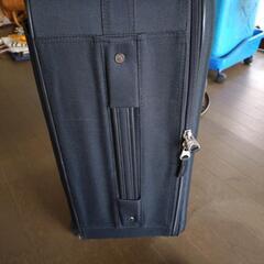 スーツケースの画像