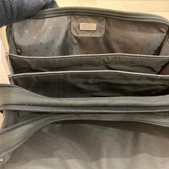 TUMIショルダーバッグカバンの画像
