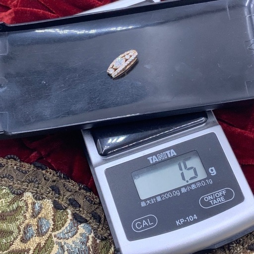 K18 ピンクゴールド　ダイヤペンダント　1.5g 0.327ct 0.32ct