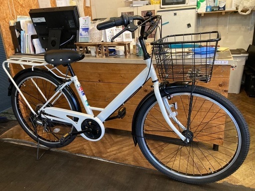 【マウンテンタイヤ LEDオートライト】6段変速　26インチ自転車　ホワイト