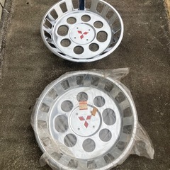　FUSO三菱純正　リヤホイールキャップ(大型用)