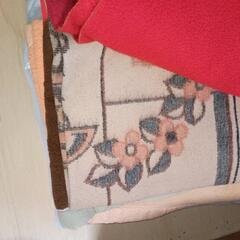 再掲　古い中古の掛け毛布4枚の画像