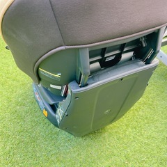値下げ！Combi チャイルドシート ブラウンの画像