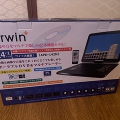 ポータブルDVDプレイヤー
