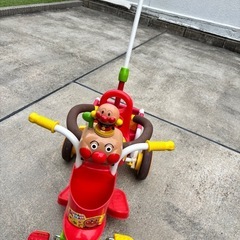 アンパンマン三輪車
