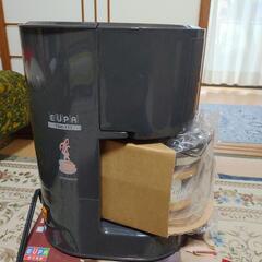 【未使用品】コーヒーメーカー＆お皿セットの画像