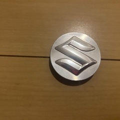 スズキ純正ホイールセンターキャップ3個の画像