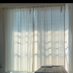 カーテンの画像