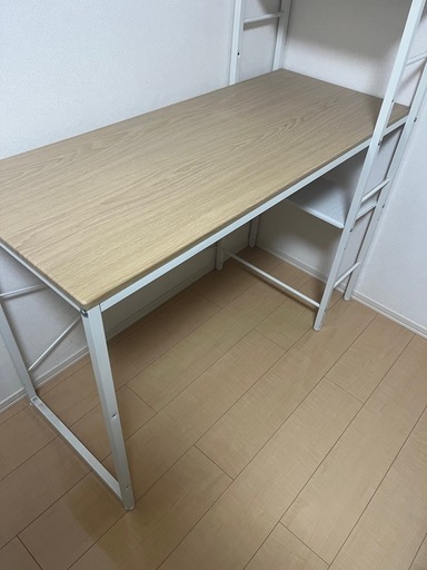 シェルフ付きデスク