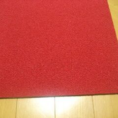 日本製タイルカーペット厚み6.5㎜・1枚２００円・在庫６００枚（１５４０）未使用品の画像