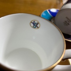 サンローラン　コーヒーカップ　YSL  イヴ・サンローラン　食器　陶器　海外ブランド マグカップ　お皿の画像