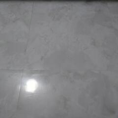 置くだけフロアタイル
