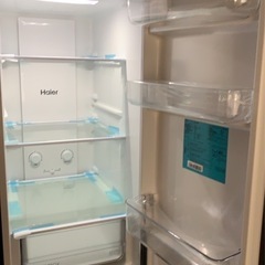 【値下げ】
ハイアール　スリム冷蔵庫 freemo フリーモ　ナチュラルベージュ 208L の画像