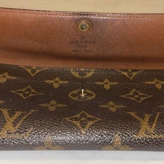 LOUIS VUITTON　ポルトフォイユ・サラの画像