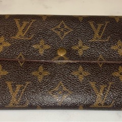 LOUIS VUITTON　ポルトフォイユ・サラ