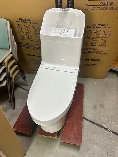 TOTO ウォシュレット一体型便座　2024年製