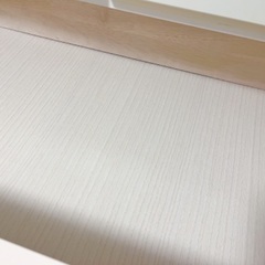 アイボリー&ピンクチェストの画像