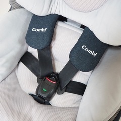 美品 コンビ ホワイトレーベル THE S ISOFIX エッグショック　360°回転式 チャイルドシートの画像