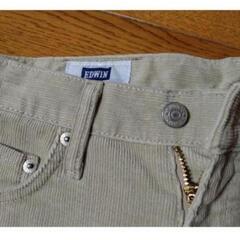 コーデュロイパンツの画像