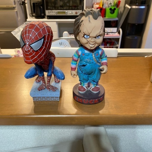 チャッキー貯金箱首振り＆スパイダーマン首振り人形セット