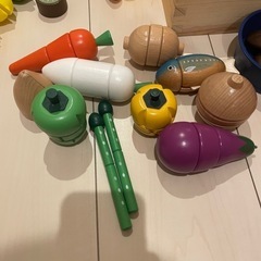 おままごと　マグネット、マジックテープの野菜等の画像