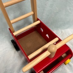 乗れる消防車の画像