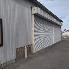 レンタル屋内ガレージ、電動シャッター付き　スーパーカー、高級車、趣味車、旧車の保管に…残り1枠 − 岐阜県