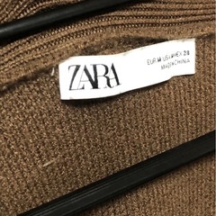 ZARA ブラウン Vネック長袖ニットの画像