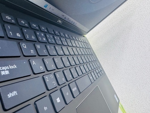 Dell Latitude 3301 第8世代 Core i3 8145U