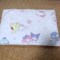 本日掲載終了　サンリオ　枕　ダイソーの画像