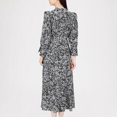 新品❤️ SNIDEL Sustainableデコルテオープンバリエワンピースの画像