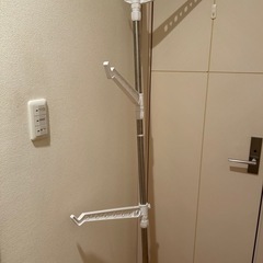 突っ張り　部屋干し　
　　　の画像