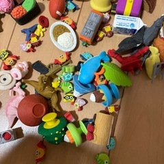 消しゴムの画像