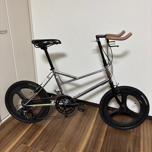 独特の素材 美品】BRUNO VENTURA カーボンホイールパーツ代込み (芝刈り中 自転車本体