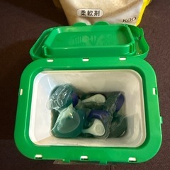 ☆洗剤&柔軟剤セット！！コインランドリーや新生活にいかがでしょうか。他と一緒にお引取り大歓迎です！の画像