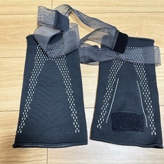 膝サポーターの画像