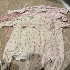 女児ロンパース70