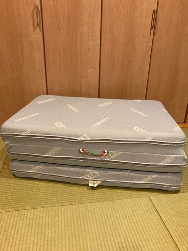 マニフレックスマットレス　2組