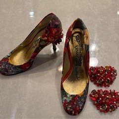 【受渡し済】オデット エ オディール ビジュークリップ付きパンプス