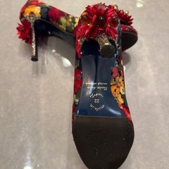 【受渡し済】オデット エ オディール ビジュークリップ付きパンプスの画像