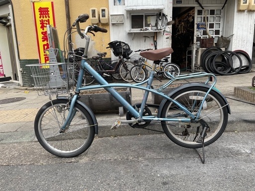 『ＳＡＬＥ　３０％』　ママチャリ　20インチ　6変速　ライト　カゴ　付き　青　配達可能